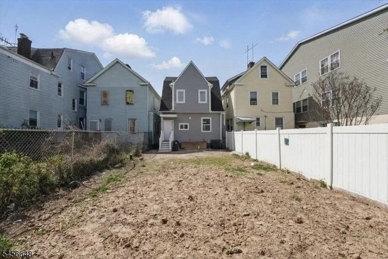 84 Chelsea Ave Newark City, NJ 07106