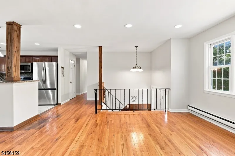 105 Leland Trl Hopatcong, NJ 07843