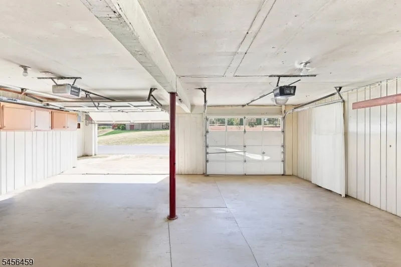 105 Leland Trl Hopatcong, NJ 07843