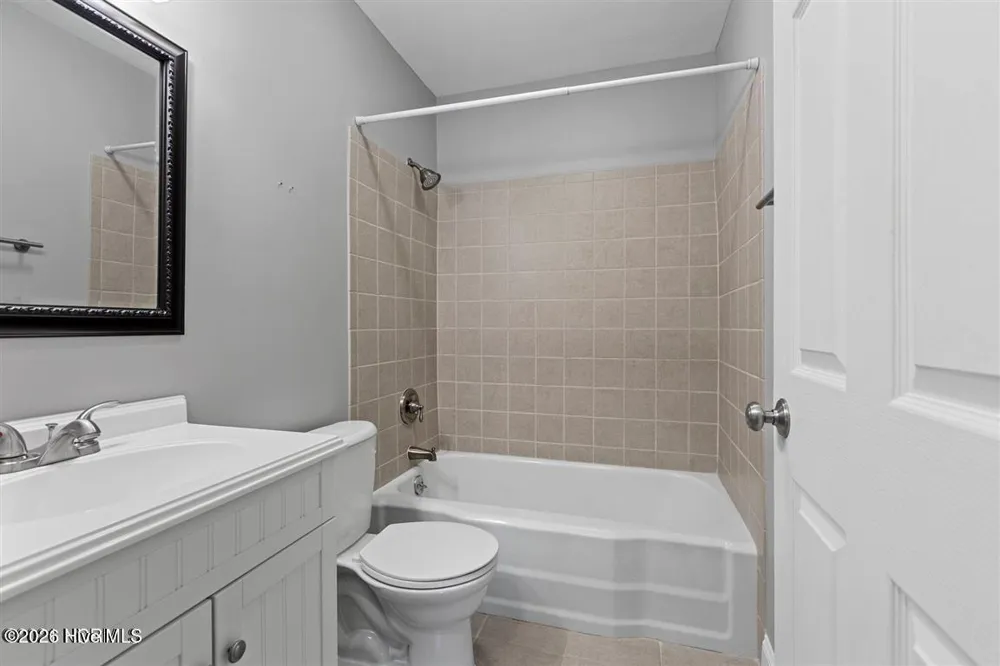 1104 Overlook Drive Greenville, NC 27858