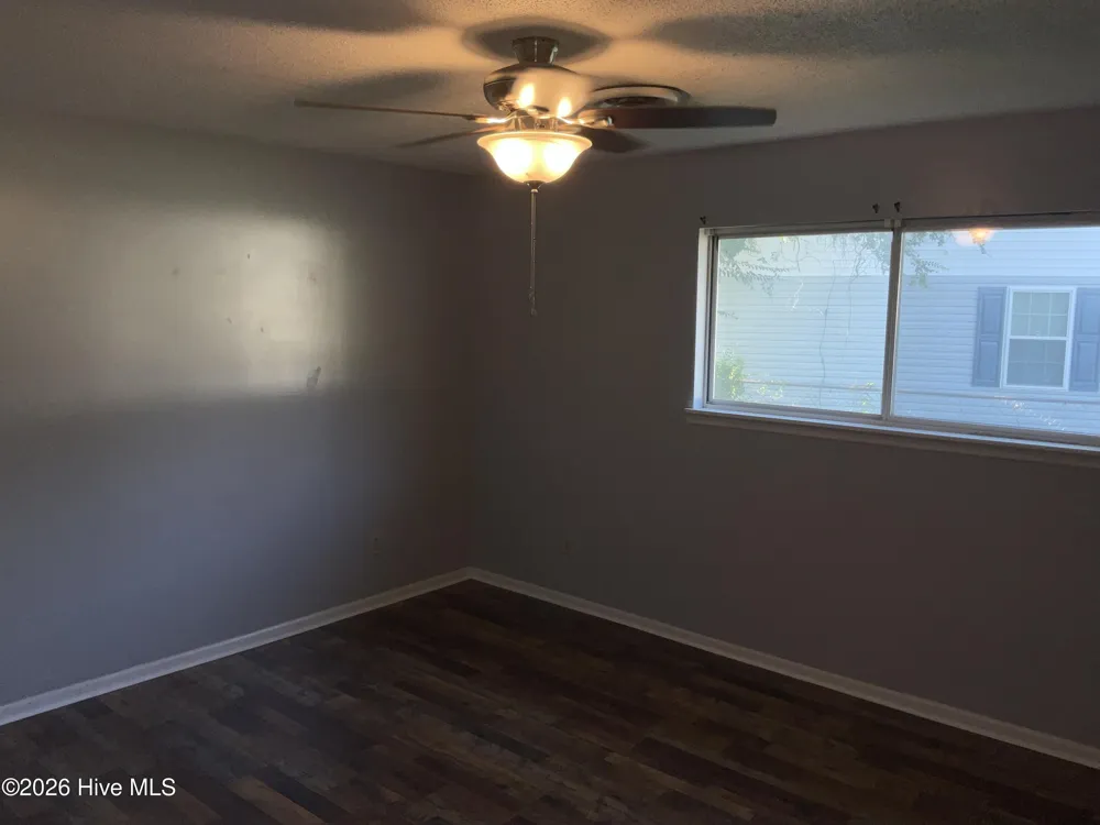 121 Loblolly Court Jacksonville, NC 28540