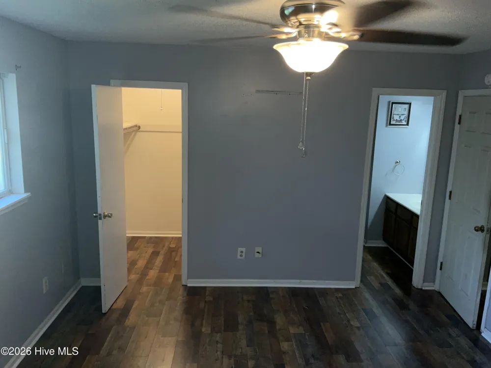 121 Loblolly Court Jacksonville, NC 28540
