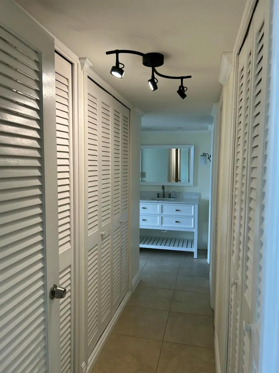 305 POMPANO BEACH BOULEVARD #205 Pompano Beach, FL 33062