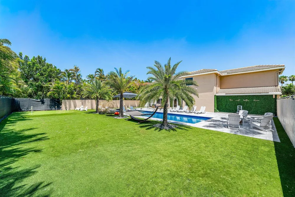 10616 Wheelhouse Circle Boca Raton, FL 33428