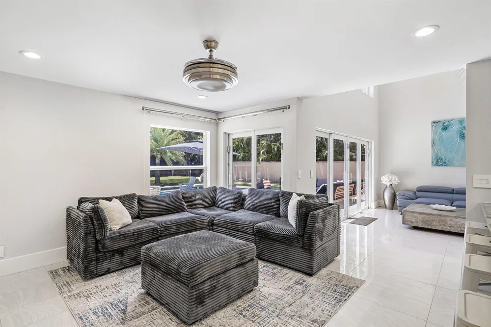 10616 Wheelhouse Circle Boca Raton, FL 33428