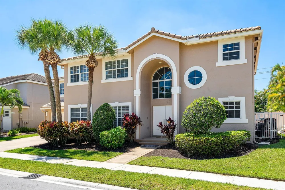 10616 Wheelhouse Circle Boca Raton, FL 33428
