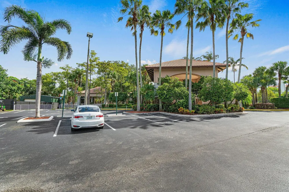 10616 Wheelhouse Circle Boca Raton, FL 33428