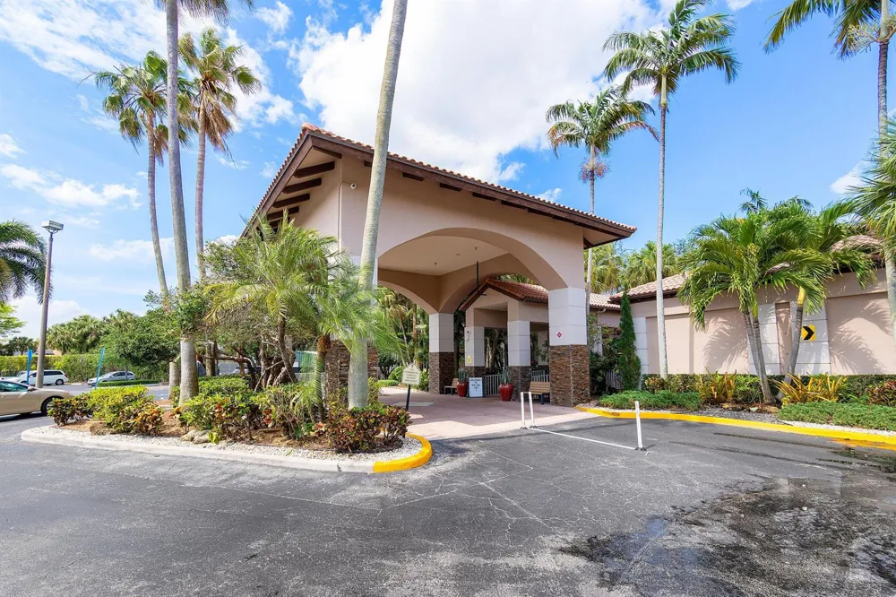 10616 Wheelhouse Circle Boca Raton, FL 33428