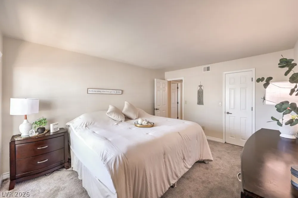 2451 Rainbow Boulevard #2007 Las Vegas, NV 89108