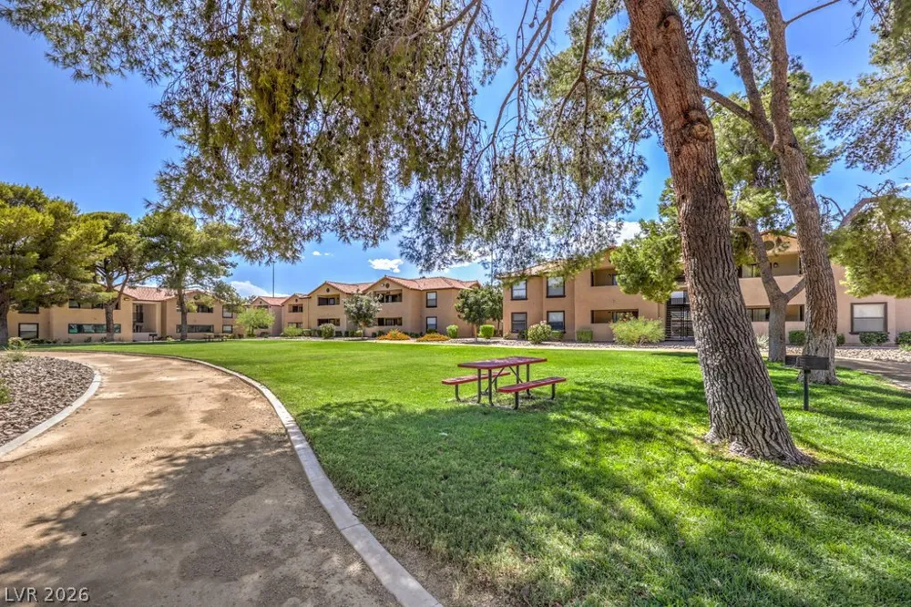 2451 Rainbow Boulevard #2007 Las Vegas, NV 89108