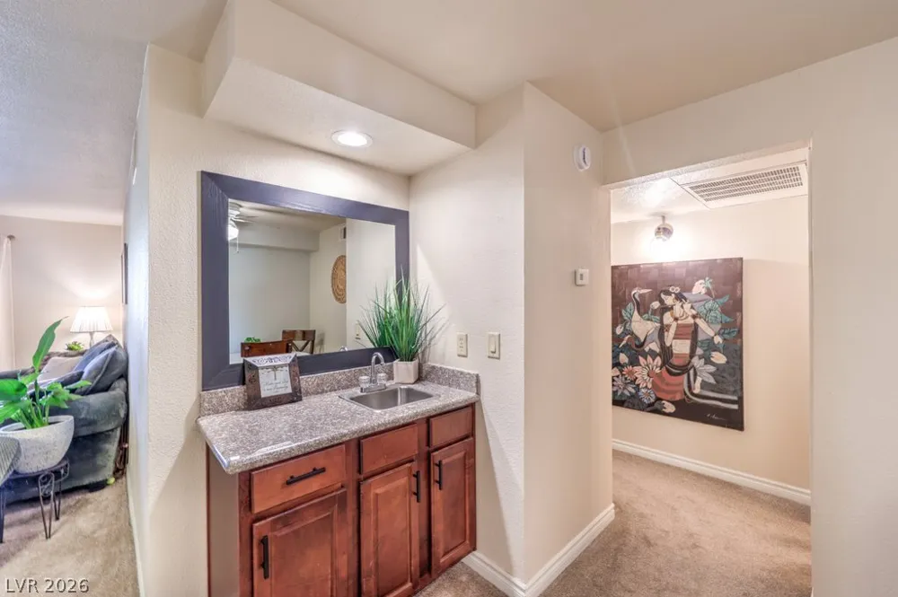 2451 Rainbow Boulevard #2007 Las Vegas, NV 89108