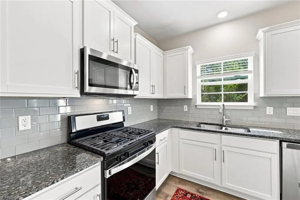 299 Roseberry Loop Burlington, NC 27215