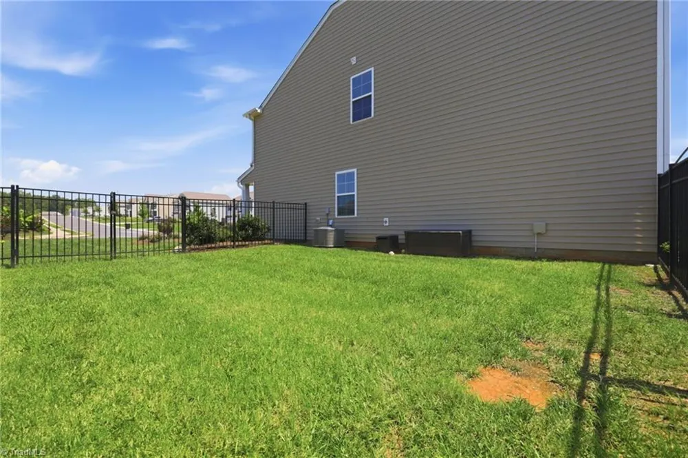 299 Roseberry Loop Burlington, NC 27215