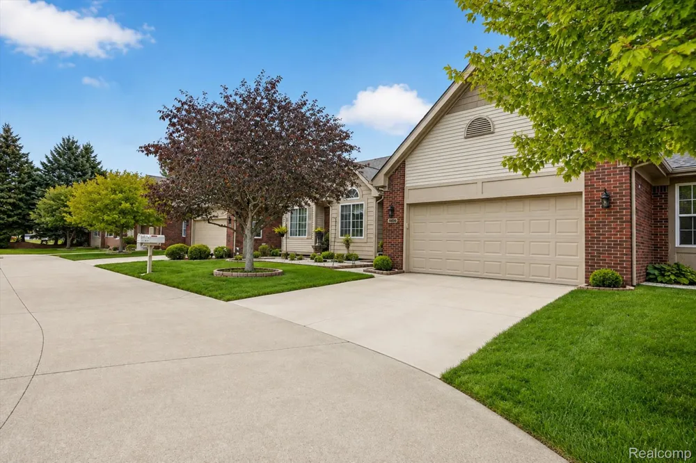 14960 Heather Pointe Drive Sterling Heights City, MI 48313
