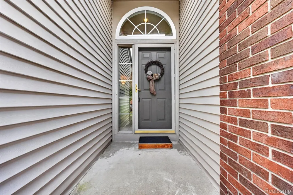 14960 Heather Pointe Drive Sterling Heights City, MI 48313