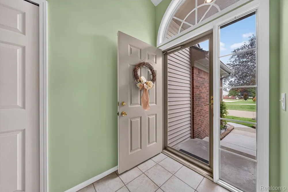 14960 Heather Pointe Drive Sterling Heights City, MI 48313
