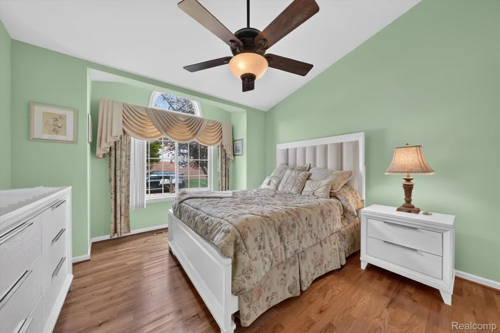 14960 Heather Pointe Drive Sterling Heights City, MI 48313