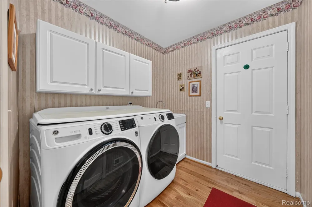 14960 Heather Pointe Drive Sterling Heights City, MI 48313