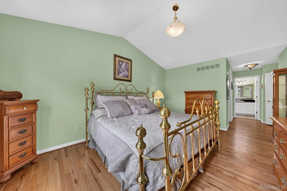 14960 Heather Pointe Drive Sterling Heights City, MI 48313