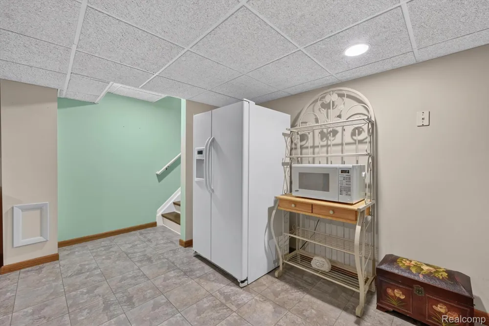 14960 Heather Pointe Drive Sterling Heights City, MI 48313