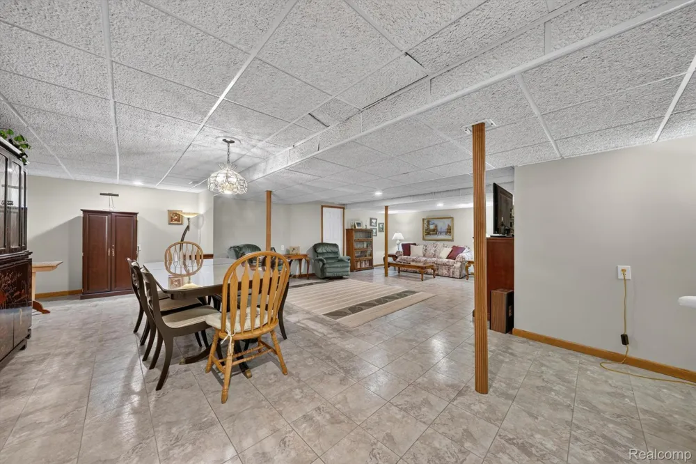 14960 Heather Pointe Drive Sterling Heights City, MI 48313