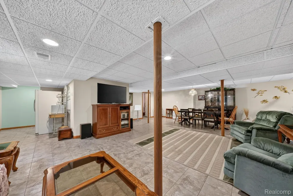 14960 Heather Pointe Drive Sterling Heights City, MI 48313