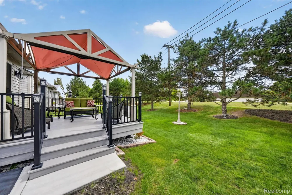 14960 Heather Pointe Drive Sterling Heights City, MI 48313