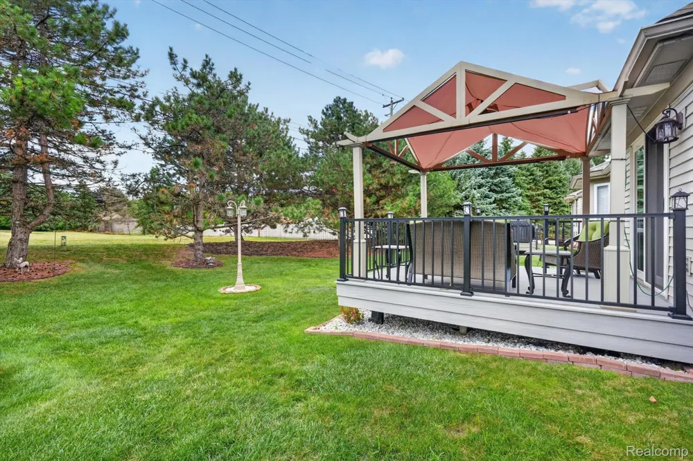 14960 Heather Pointe Drive Sterling Heights City, MI 48313