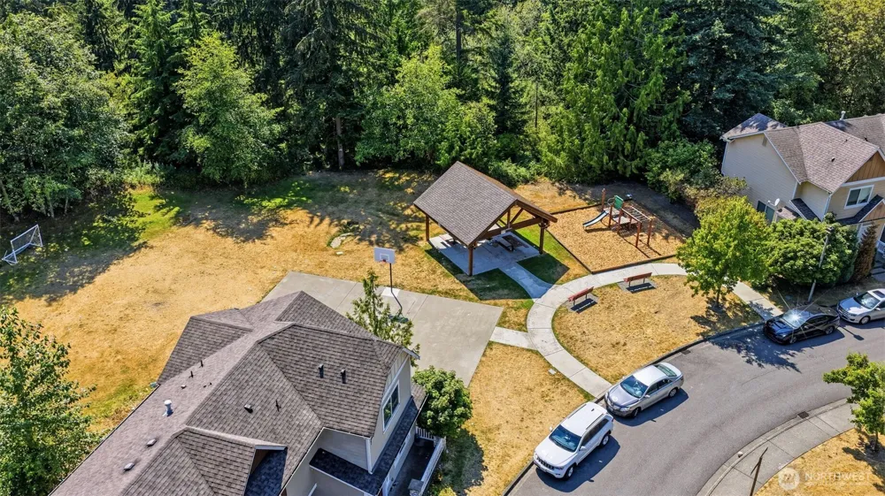27912 31st Place S Auburn, WA 98001