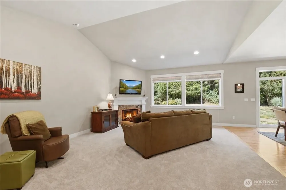 9903 146th Avenue NE Granite Falls, WA 98252