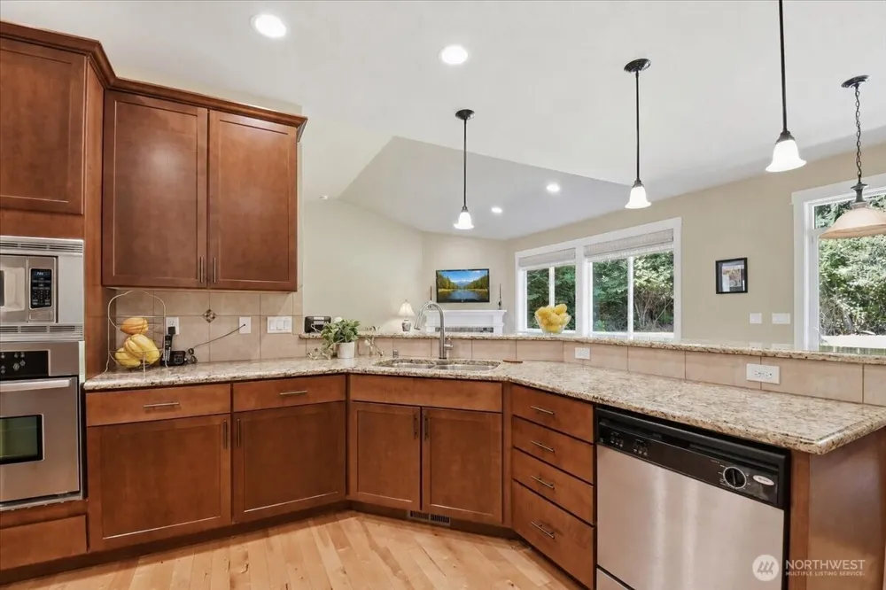 9903 146th Avenue NE Granite Falls, WA 98252