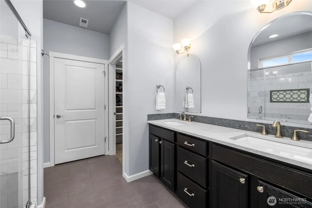 518 Twin Brooks Drive Mount Vernon, WA 98273
