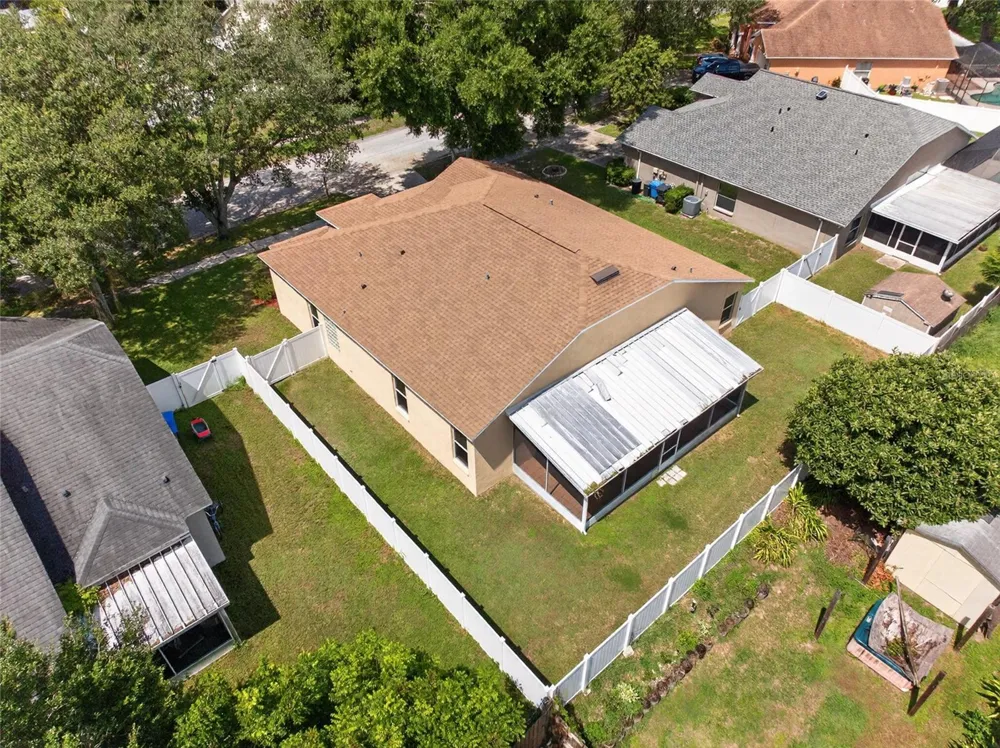 405 COUNTRY VINEYARD DRIVE Valrico, FL 33594