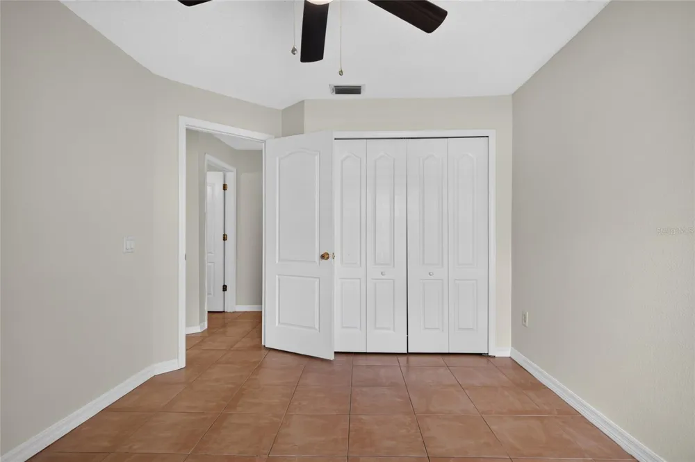 405 COUNTRY VINEYARD DRIVE Valrico, FL 33594