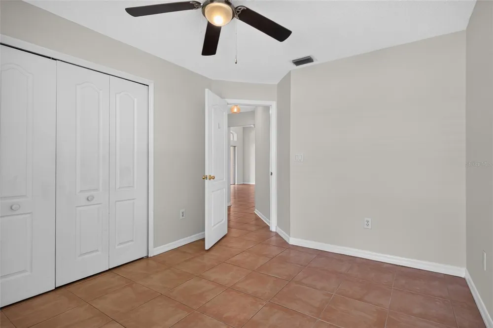 405 COUNTRY VINEYARD DRIVE Valrico, FL 33594