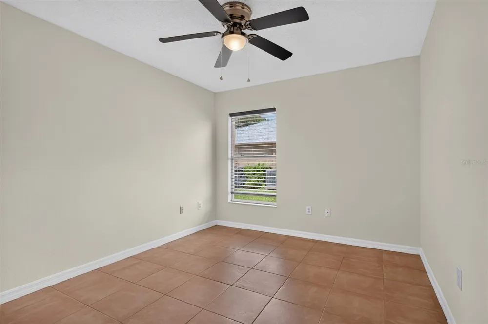 405 COUNTRY VINEYARD DRIVE Valrico, FL 33594