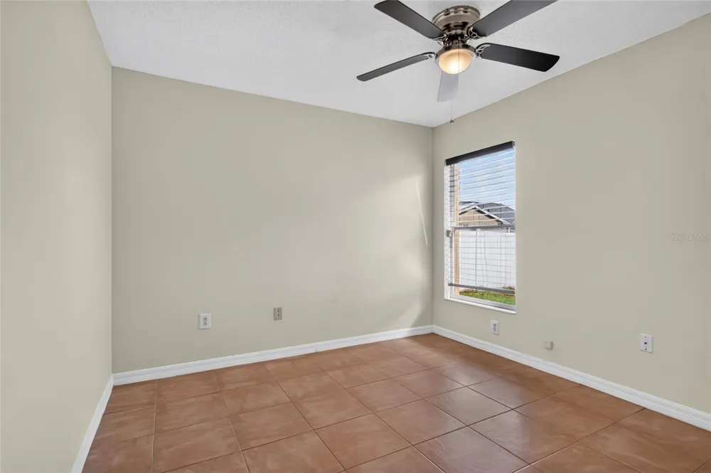 405 COUNTRY VINEYARD DRIVE Valrico, FL 33594
