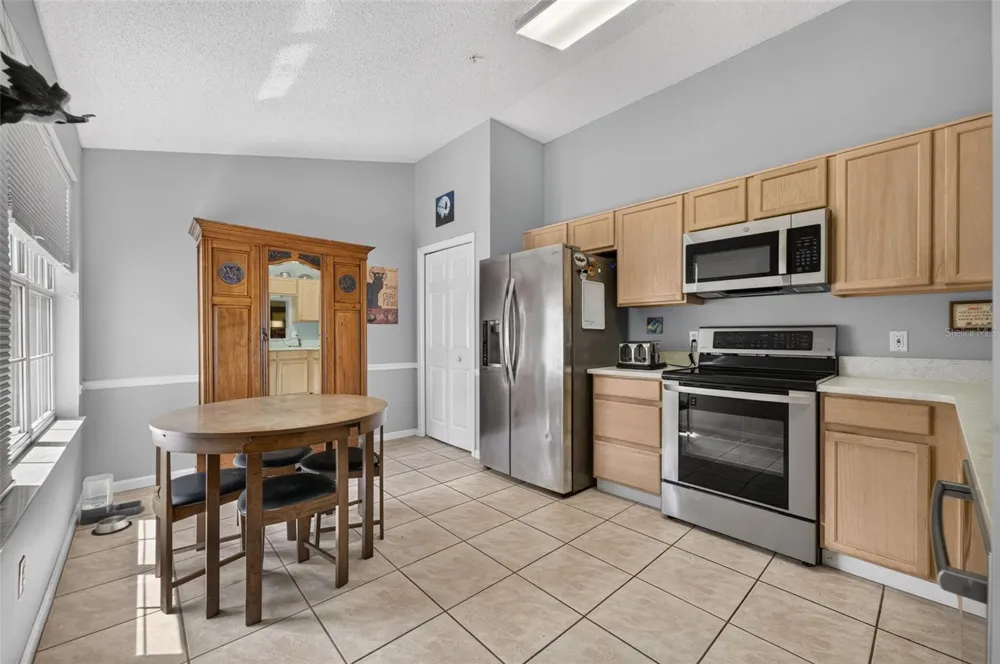 6057 LAKE POINTE DRIVE #410 Orlando, FL 32822