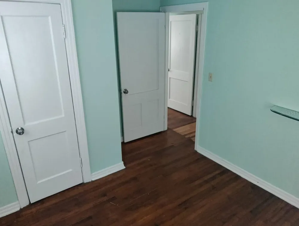 5425 LEAMING AVENUE Jacksonville, FL 32254
