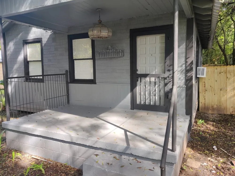 5425 LEAMING AVENUE Jacksonville, FL 32254