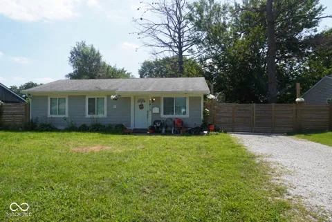 5913 W 41st Place