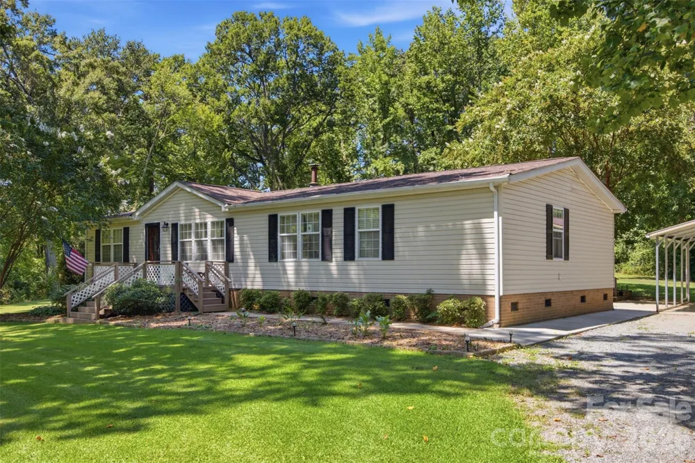 185 Payne Street Mount Holly, NC 28120