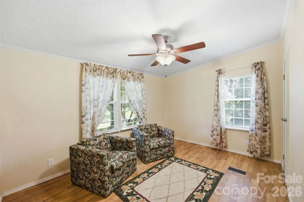 185 Payne Street Mount Holly, NC 28120