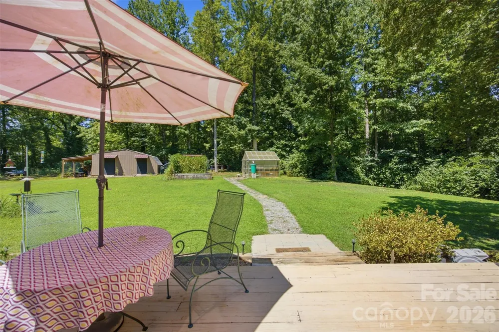 185 Payne Street Mount Holly, NC 28120