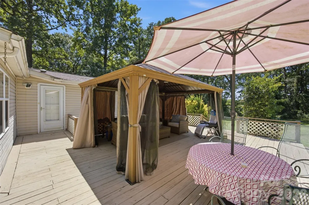 185 Payne Street Mount Holly, NC 28120