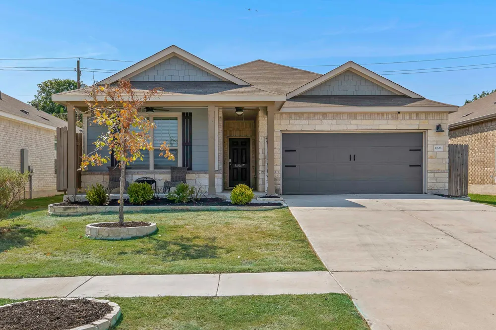 1705 T H Johnson Drive Taylor, TX 76574