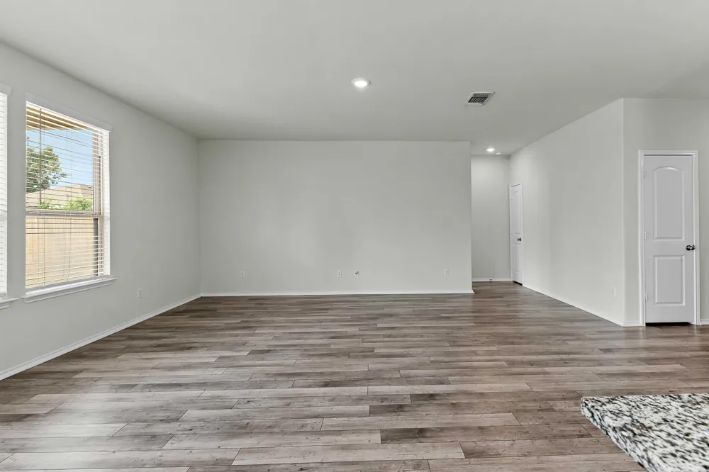 1705 T H Johnson Drive Taylor, TX 76574