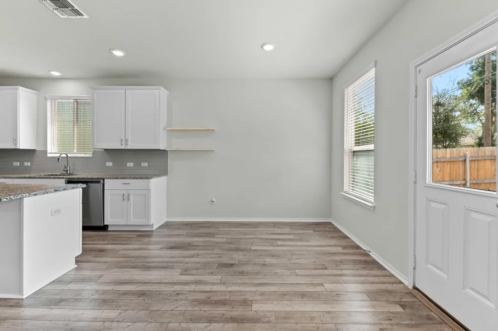 1705 T H Johnson Drive Taylor, TX 76574