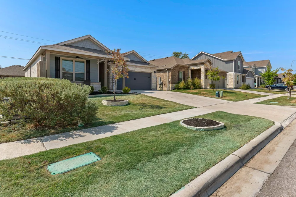 1705 T H Johnson Drive Taylor, TX 76574