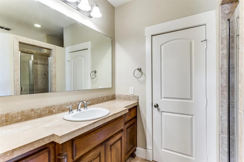 6633 Lost Star Lane Fort Worth, TX 76132
